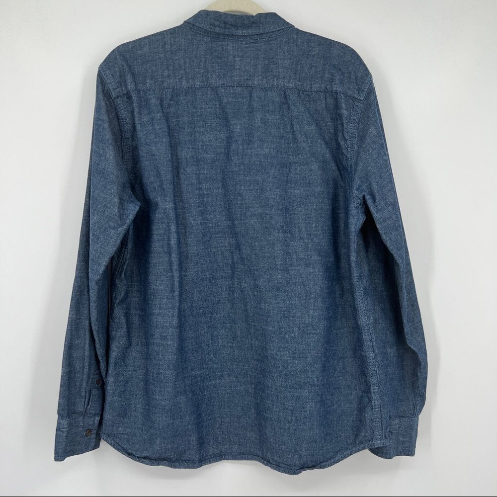 Levi's Button Front Chambray Blue Long Sleeve Cuf… - image 5